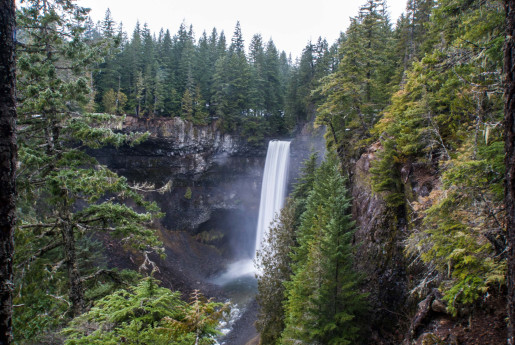 der brandywine fall nahe whistler in british columbia